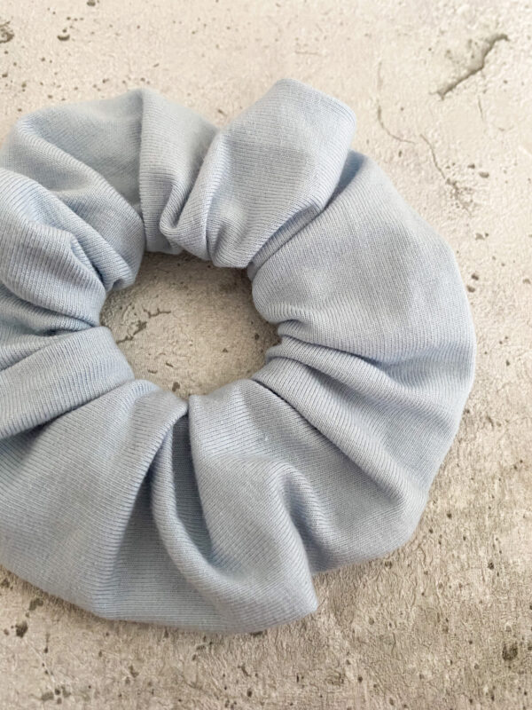 Scrunchie-hellblau