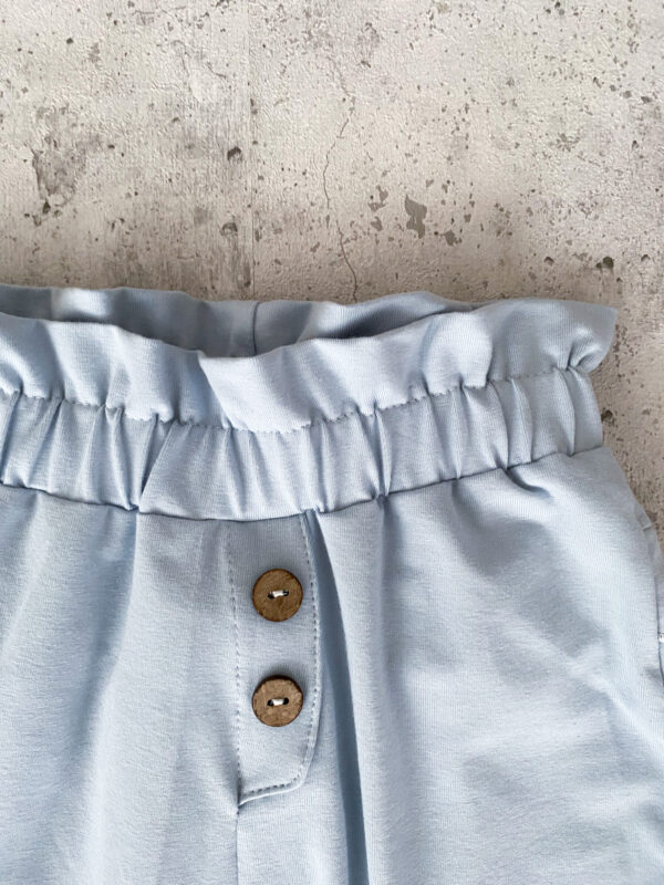 Details-Button Pants